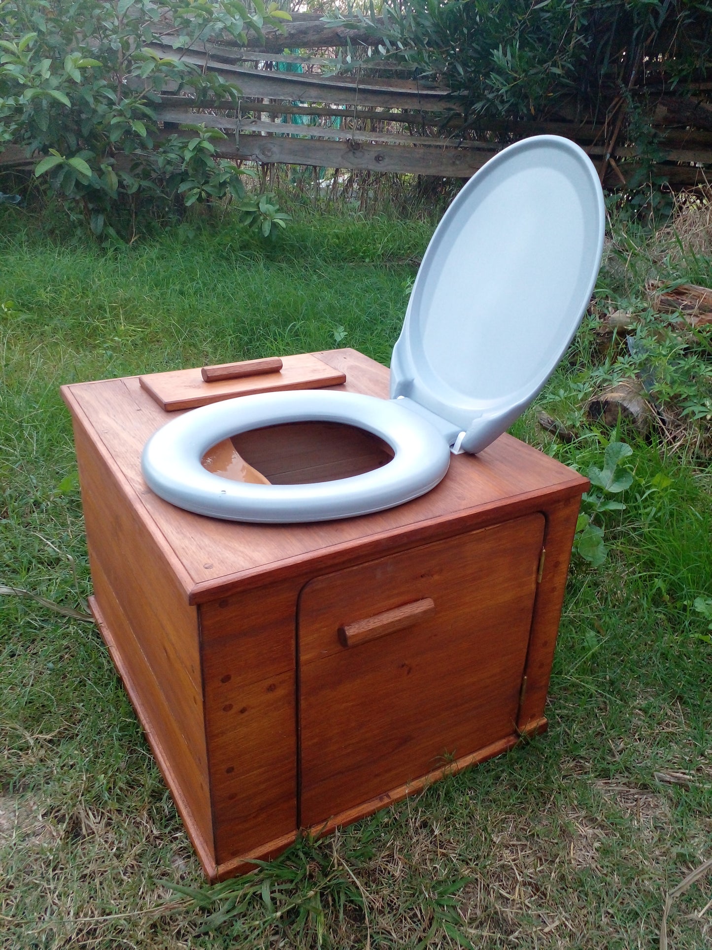 Baño seco CUBO con cisterna lateral - Fabricación por encargue